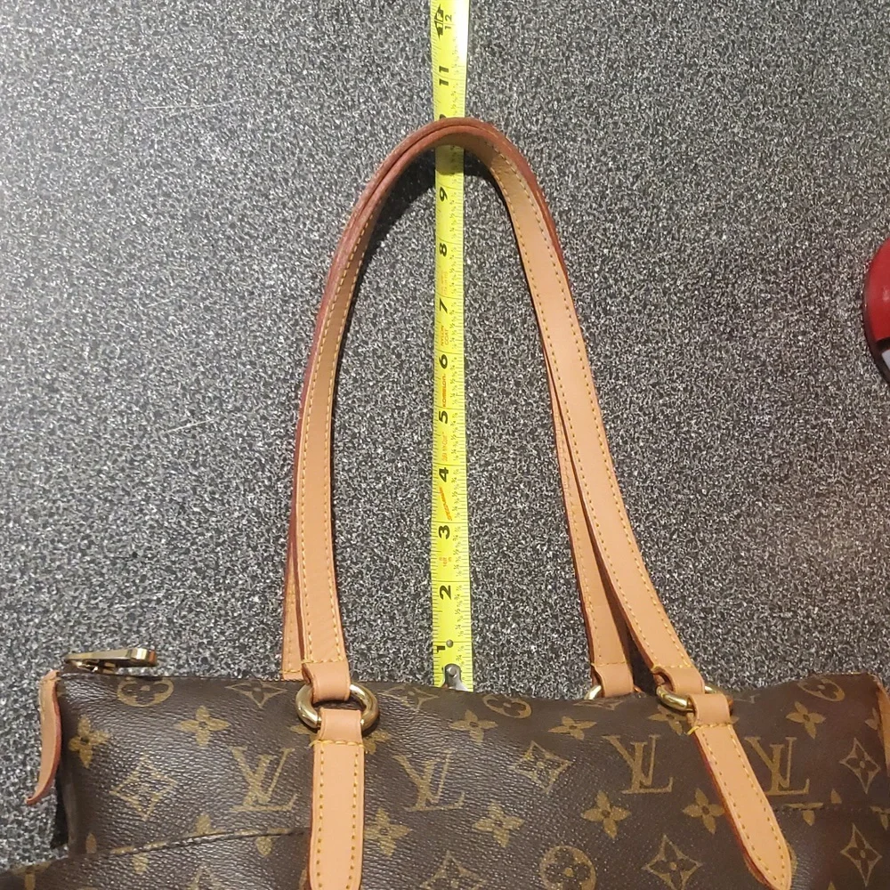 Louis Vuitton Bag With COA